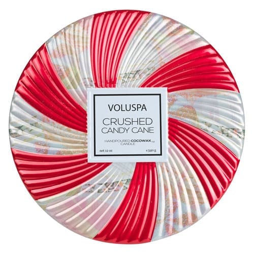 נר ריחני בקופסת פח עם 3 פתילים - Crushed Candy Cane VOLUSPA – תמונה 2
