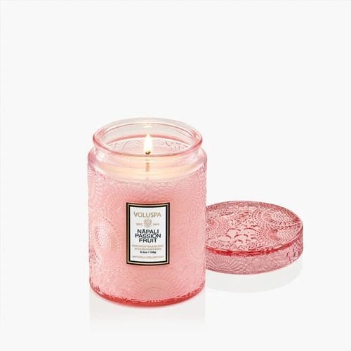 נר ריחני בצנצנת זכוכית 156 גרם - Nāpali Passion Fruit VOLUSPA – תמונה 3